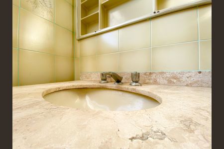 Casa à venda com 250m², 5 quartos e 5 vagas
