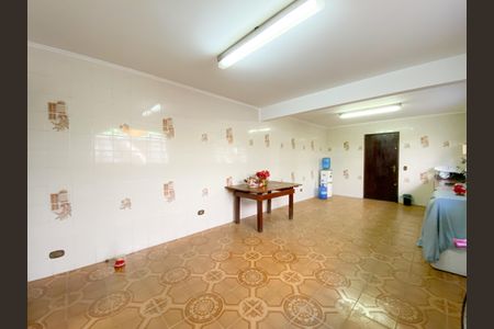 Casa à venda com 5 quartos, 250m² em Vila Ipojuca, São Paulo