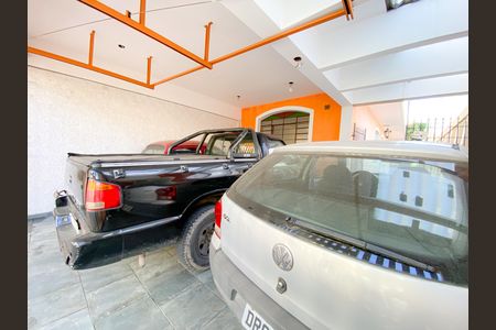Casa à venda com 250m², 5 quartos e 5 vagas