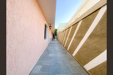 Casa à venda com 5 quartos, 250m² em Vila Ipojuca, São Paulo