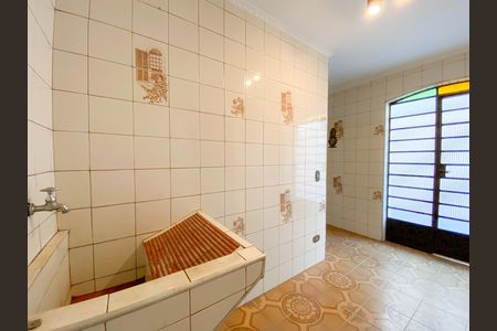 Casa à venda com 5 quartos, 250m² em Vila Ipojuca, São Paulo