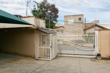 Casa de condomínio à venda com 58m², 2 quartos e 1 vagaGaragem - Entrada 