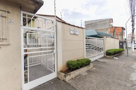 Casa de condomínio à venda com 58m², 2 quartos e 1 vagaFachada 