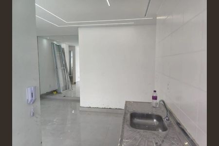 Apartamento à venda com 48m², 2 quartos e 1 vagaSala/cozinha