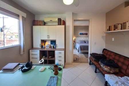 Casa à venda com 400m², 4 quartos e 2 vagas Casa à venda com 400m², 4 quartos e 2 vagasEscritorio da Suíte 1