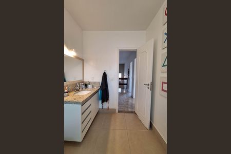 Casa à venda com 400m², 4 quartos e 2 vagas Casa à venda com 400m², 4 quartos e 2 vagasBanheiro Social