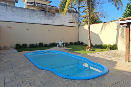 Casa à venda com 400m², 4 quartos e 2 vagas Casa à venda com 400m², 4 quartos e 2 vagasQuintal