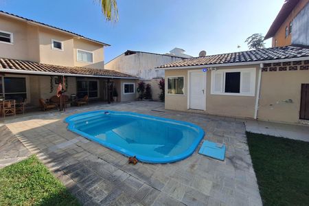 Casa à venda com 400m², 4 quartos e 2 vagas Casa à venda com 400m², 4 quartos e 2 vagasQuintal