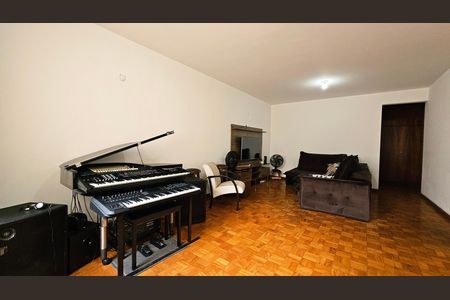 Apartamento à venda com 118m², 2 quartos e 1 vaga