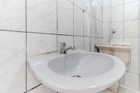 Banheiro de kitnet/studio para alugar com 1 quarto, 40m² em Campos Elíseos, São Paulo