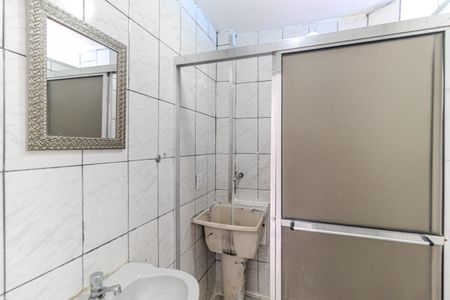 Banheiro de kitnet/studio para alugar com 1 quarto, 40m² em Campos Elíseos, São Paulo