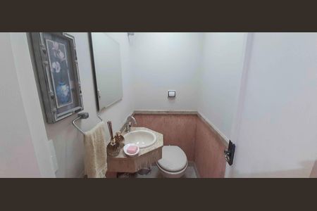 Lavabo de casa de condomínio à venda com 4 quartos, 180m² em Jardim Monte Alegre, São Paulo