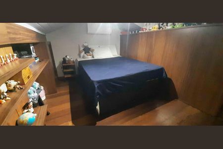 Casa de condomínio à venda com 180m², 4 quartos e 2 vagasQuarto 1