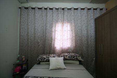 Casa à venda com 117m², 6 quartos e 1 vagaQuarto 1