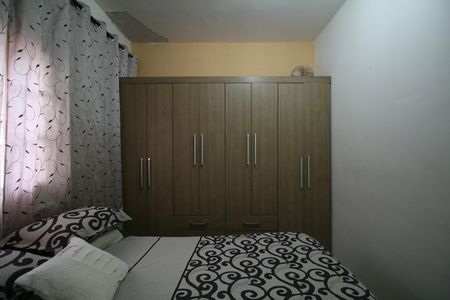 Casa à venda com 117m², 6 quartos e 1 vagaQuarto 1