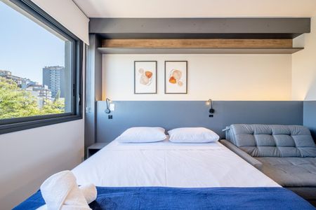 Quarto de kitnet/studio para alugar com 1 quarto, 26m² em Boa Vista, Porto Alegre