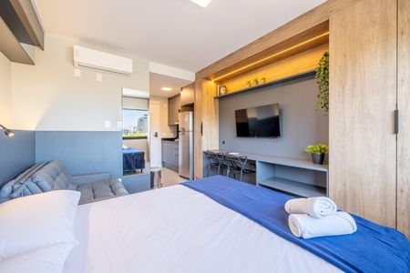 Quarto de kitnet/studio para alugar com 1 quarto, 26m² em Boa Vista, Porto Alegre