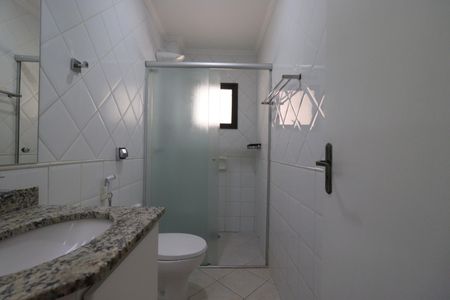 Apartamento para alugar com 65m², 2 quartos e 2 vagasBanheiro