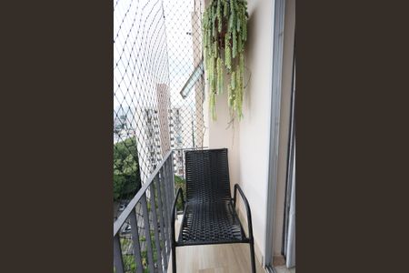 varanda de apartamento à venda com 2 quartos, 54m² em Jardim Maria Duarte, São Paulo