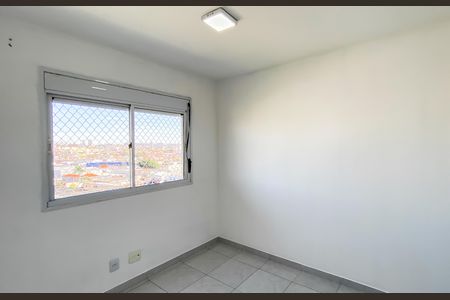 Quarto 1 de apartamento para alugar com 2 quartos, 52m² em Jardim Santa Teresinha, São Paulo