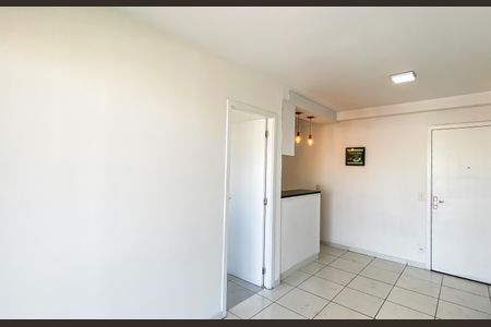 Sala de apartamento para alugar com 2 quartos, 52m² em Jardim Santa Teresinha, São Paulo