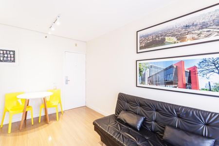 Apartamento para alugar com 33m², 1 quarto e 1 vaga Apartamento para alugar com 33m², 1 quarto e 1 vagaSala/Cozinha