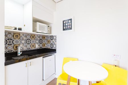 Apartamento para alugar com 33m², 1 quarto e 1 vaga Apartamento para alugar com 33m², 1 quarto e 1 vagaSala/Cozinha