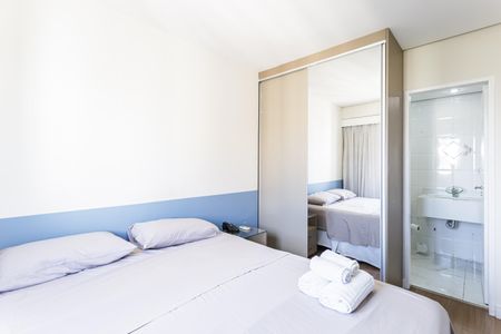 Apartamento para alugar com 33m², 1 quarto e 1 vaga Apartamento para alugar com 33m², 1 quarto e 1 vagaQuarto Suíte