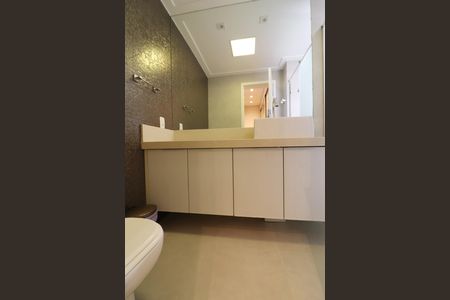Apartamento à venda com 123m², 3 quartos e 2 vagasQuarto 1 - Suíte Banheiro 