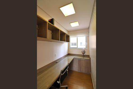 Apartamento à venda com 123m², 3 quartos e 2 vagasEscritório