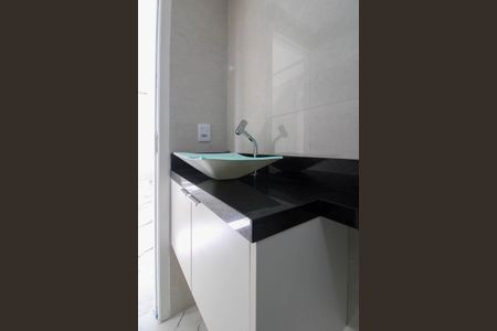 Apartamento para alugar com 38m², 2 quartos e 1 vaga Apartamento para alugar com 38m², 2 quartos e 1 vagaBanheiro