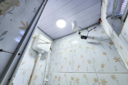 Banheiro  de casa para alugar com 1 quarto, 15m² em Santa Teresa, Rio de Janeiro
