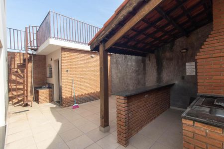 Casa à venda com 299m², 4 quartos e 6 vagasQuintal