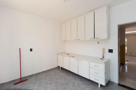 Casa à venda com 299m², 4 quartos e 6 vagasCopa