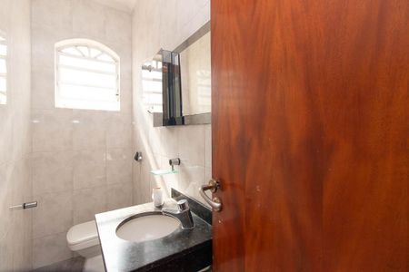 Casa à venda com 299m², 4 quartos e 6 vagasLavabo