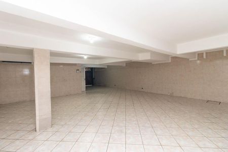 Casa à venda com 299m², 4 quartos e 6 vagasGaragem