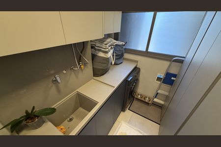 Apartamento à venda com 75m², 2 quartos e 1 vagaÁrea de serviço