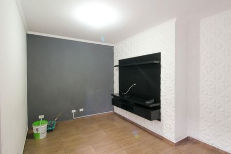 Sala de casa para alugar com 2 quartos, 120m² em Jardim Santa Adelia, São Paulo