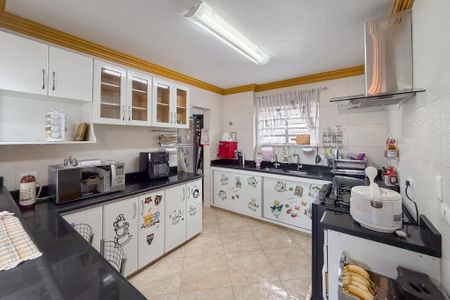 Cozinha de apartamento para alugar com 3 quartos, 138m² em Liberdade, São Paulo