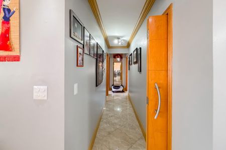 Corredor de apartamento para alugar com 3 quartos, 138m² em Liberdade, São Paulo
