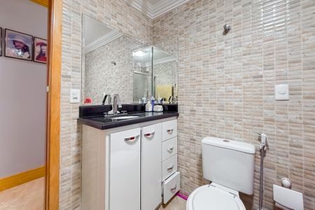 Apartamento à venda com 138m², 3 quartos e 1 vaga Apartamento à venda com 138m², 3 quartos e 1 vagaBanheiro Social