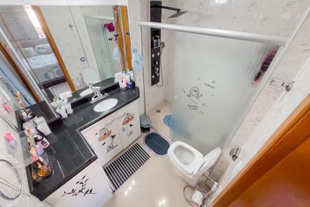 Apartamento à venda com 138m², 3 quartos e 1 vaga Apartamento à venda com 138m², 3 quartos e 1 vagaBanheiro da Suíte
