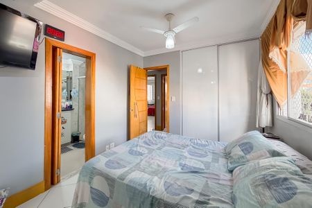 Apartamento à venda com 138m², 3 quartos e 1 vaga Apartamento à venda com 138m², 3 quartos e 1 vagaSuíte