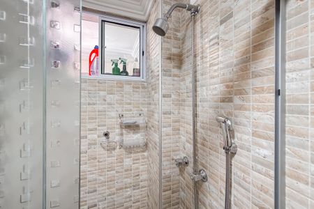 Apartamento à venda com 138m², 3 quartos e 1 vaga Apartamento à venda com 138m², 3 quartos e 1 vagaBanheiro Social