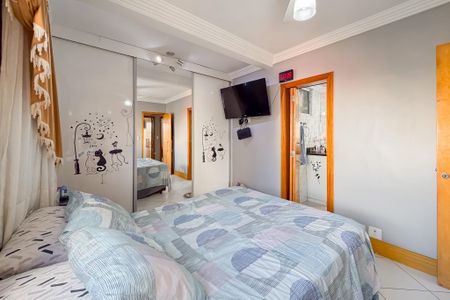 Apartamento à venda com 138m², 3 quartos e 1 vaga Apartamento à venda com 138m², 3 quartos e 1 vagaSuíte