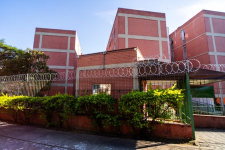 Apartamento para alugar com 80m², 2 quartos e 1 vagaFachada e portaria
