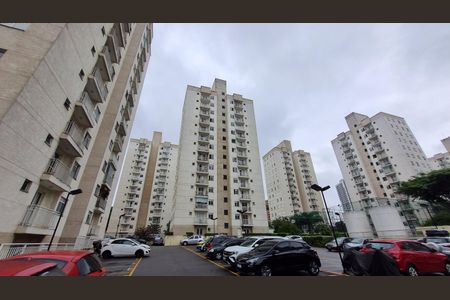 Apartamento para alugar com 55m², 2 quartos e 1 vaga Apartamento para alugar com 55m², 2 quartos e 1 vagaFachada