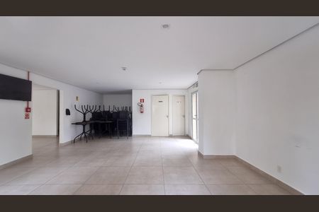Apartamento para alugar com 55m², 2 quartos e 1 vaga Apartamento para alugar com 55m², 2 quartos e 1 vagaÁrea comum - Salão de festas