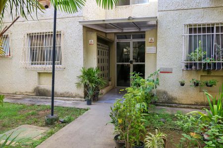 Apartamento para alugar com 44m², 2 quartos e sem vaga Apartamento para alugar com 44m², 2 quartos e sem vagaEntrada
