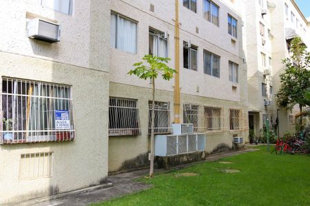 Apartamento para alugar com 44m², 2 quartos e sem vaga Apartamento para alugar com 44m², 2 quartos e sem vagaFachada